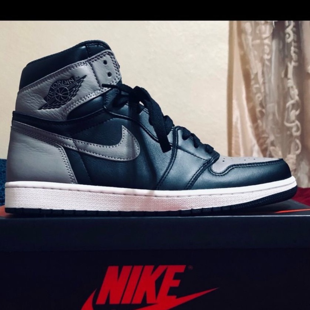 Air Jordan 1 Retro High OG Shadow 2018